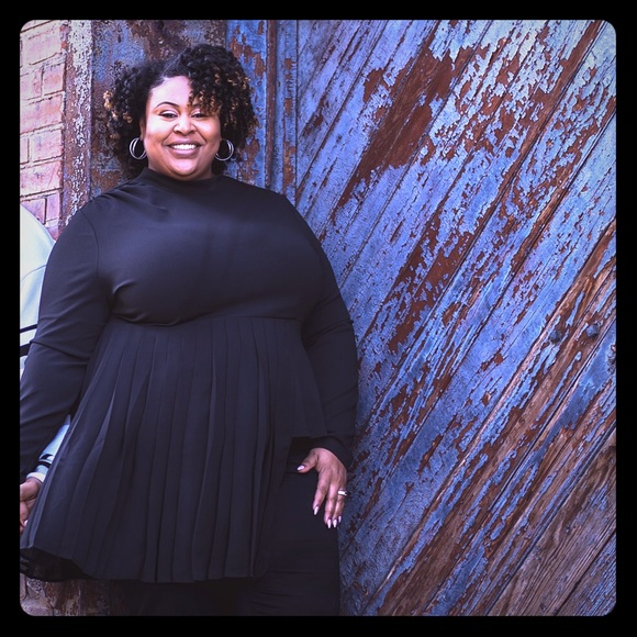 Meet your Posher! - Picture 1 of 1